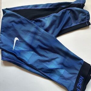 Nike Pro Leggings 🦋